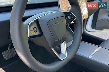 Седан Tesla Model 3 2025 в Киеве