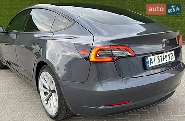 Седан Tesla Model 3 2021 в Киеве