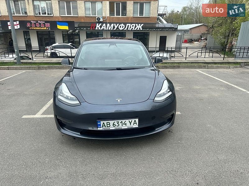 Tesla Model 3 2018