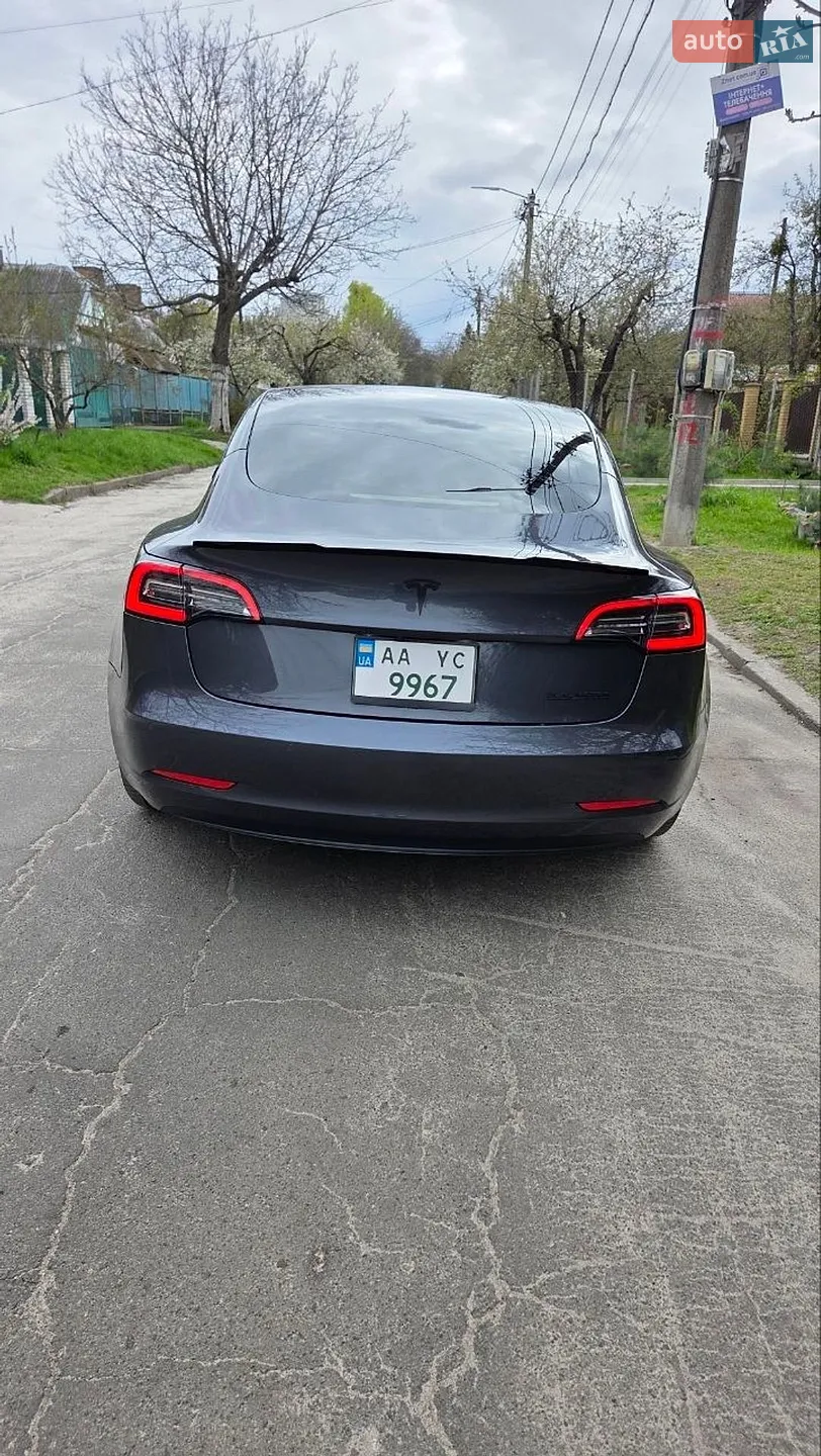 2022 Tesla Model 3 - фото 1