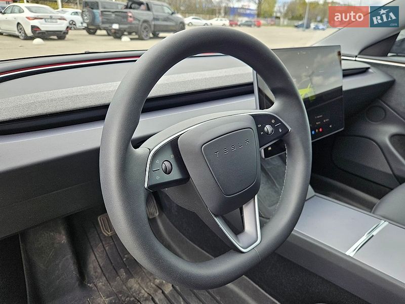 Седан Tesla Model 3 2024 в Днепре
