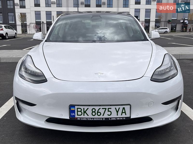 Tesla Model 3 2019 Tesla Model 3 2019