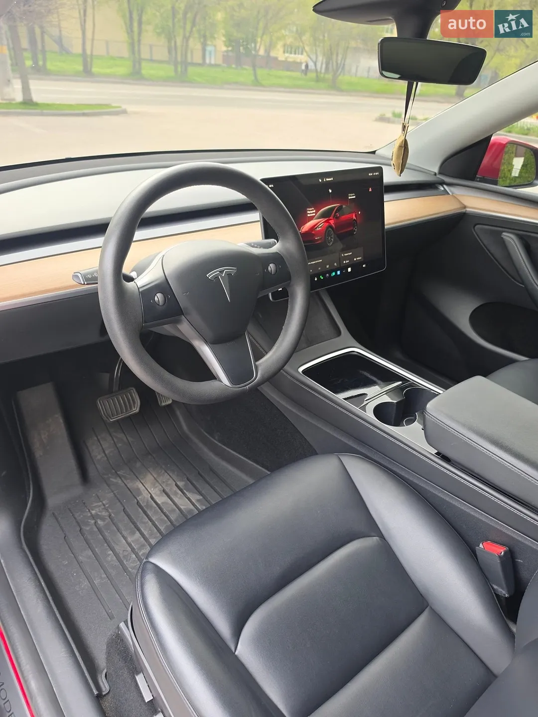 2022 Tesla Model Y - мініатюра 18
