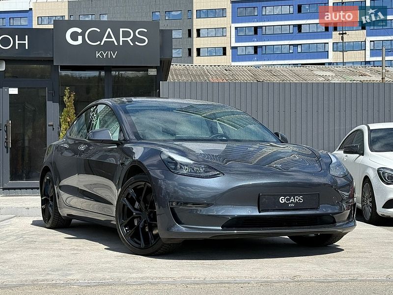 Tesla Model 3 2021