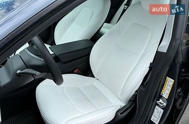 Седан Tesla Model 3 2021 в Києві