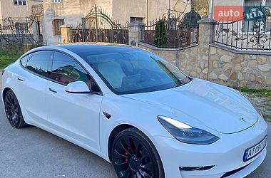 Седан Tesla Model 3 2021 в Ивано-Франковске