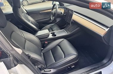 Седан Tesla Model 3 2021 в Львове