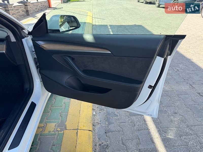 Седан Tesla Model 3 2021 в Львове фото 11 Седан Tesla Model 3 2021 в Львове