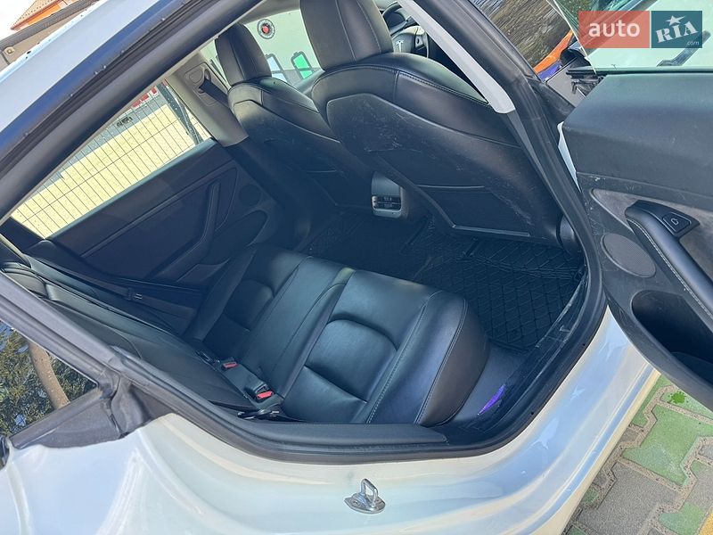 Седан Tesla Model 3 2021 в Львове фото 12 Седан Tesla Model 3 2021 в Львове