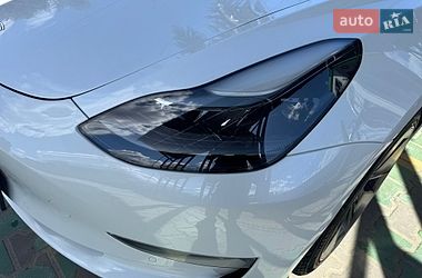 Седан Tesla Model 3 2021 в Львове