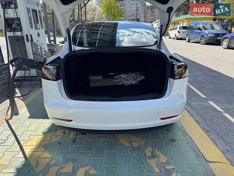Седан Tesla Model 3 2021 в Львове фото 21 Седан Tesla Model 3 2021 в Львове