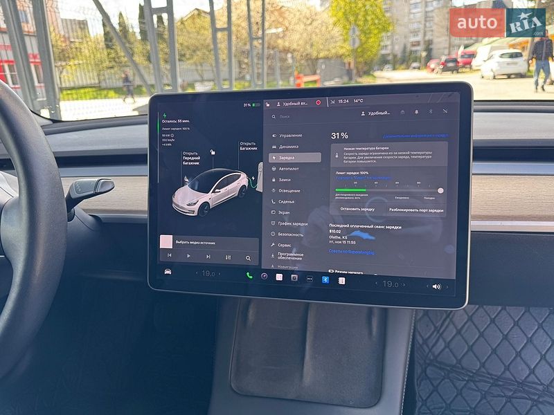 Седан Tesla Model 3 2021 в Львове