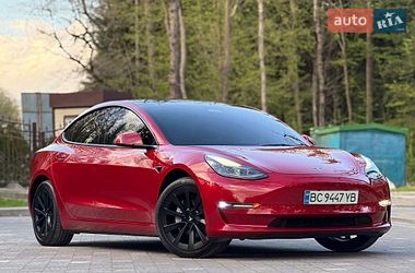 Седан Tesla Model 3 2021 в Дрогобыче