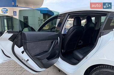 Седан Tesla Model 3 2019 в Киеве