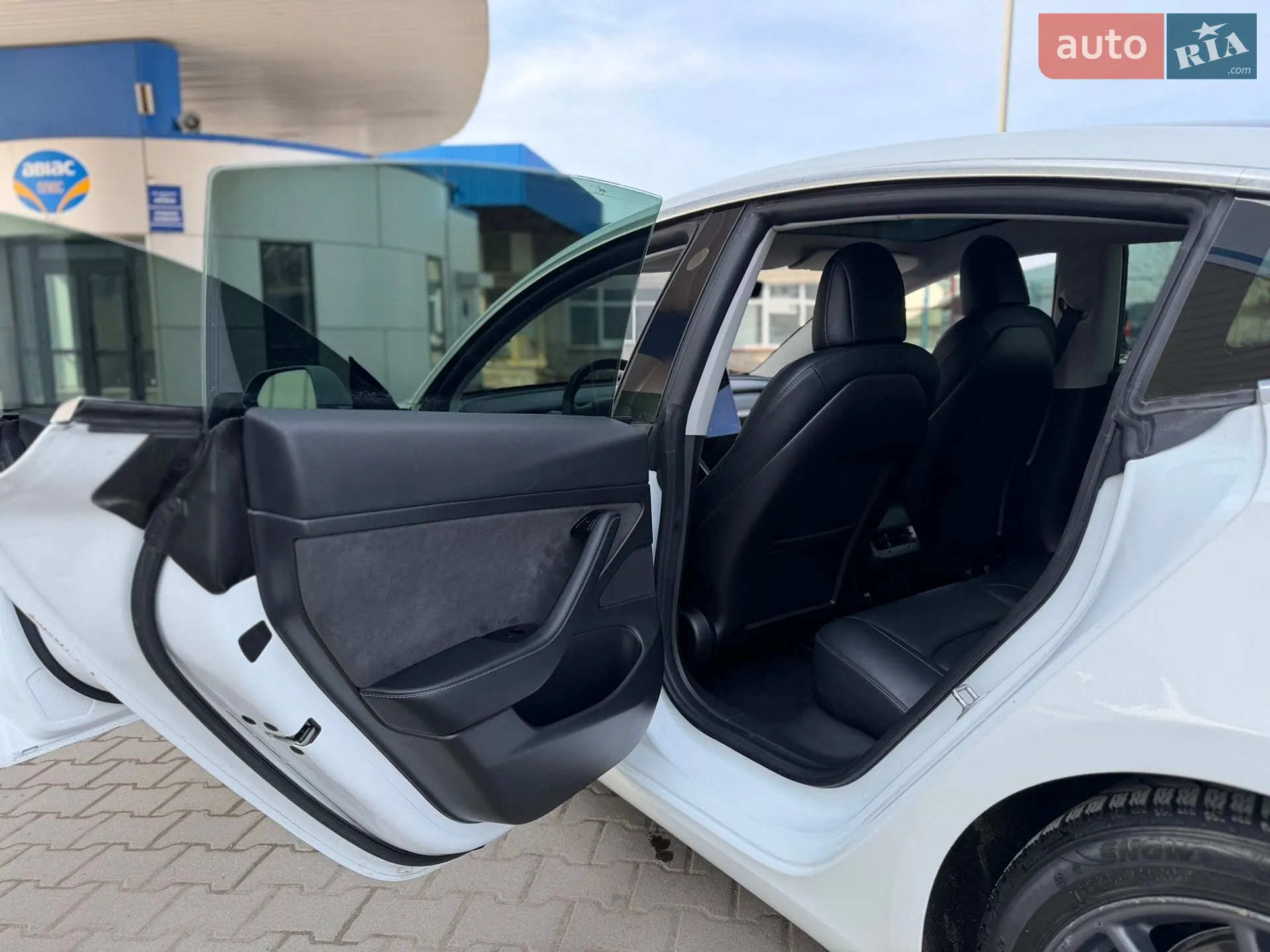 2019 Tesla Model 3 - мініатюра 17