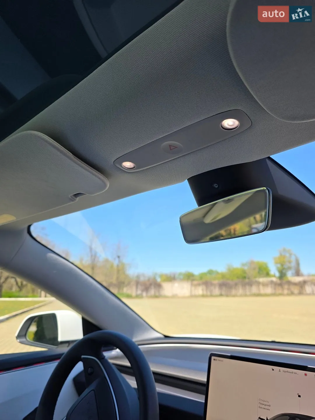 2025 Tesla Model 3 - мініатюра 26