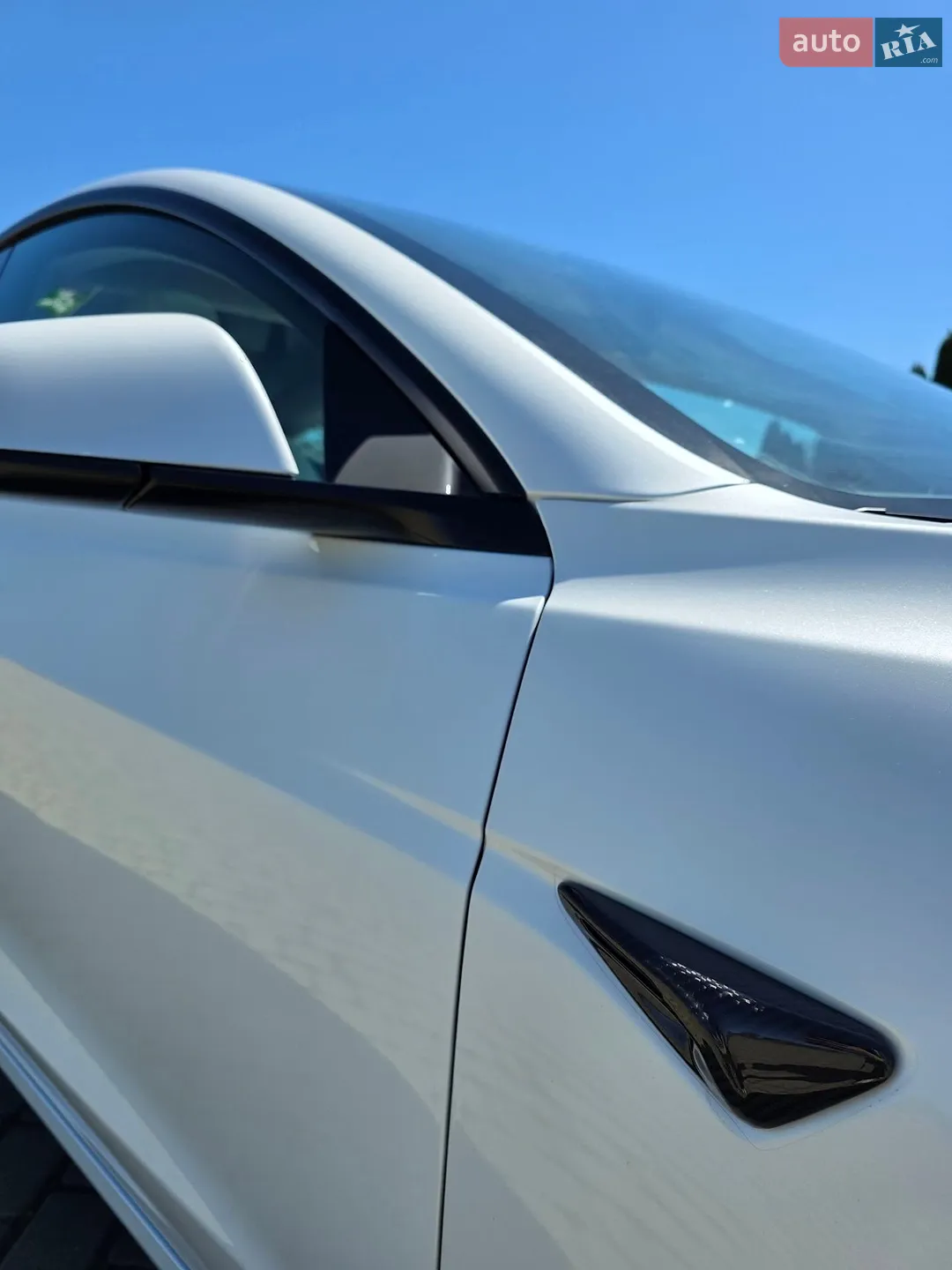 2025 Tesla Model 3 - мініатюра 14