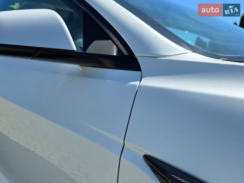Седан Tesla Model 3 2025 в Одессе