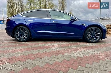 Седан Tesla Model 3 2017 в Броварах