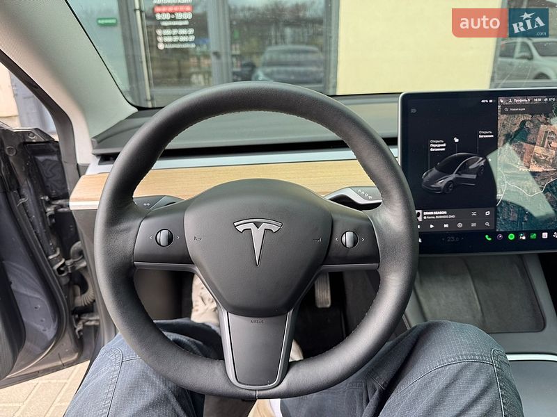 Седан Tesla Model 3 2021 в Ірпені