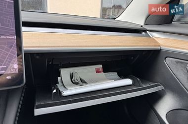 Седан Tesla Model 3 2021 в Ірпені