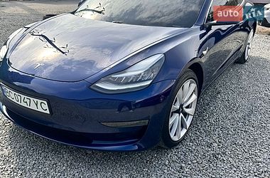 Седан Tesla Model 3 2018 в Львові
