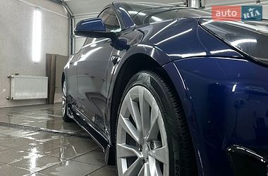 Седан Tesla Model 3 2021 в Одесі