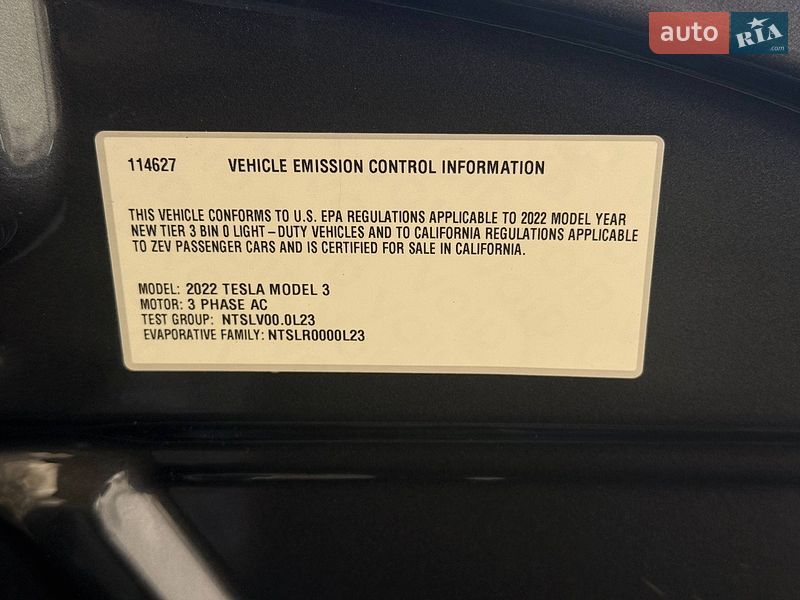 Седан Tesla Model 3 2022 в Львові