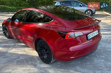 Седан Tesla Model 3 2022 в Тернополе