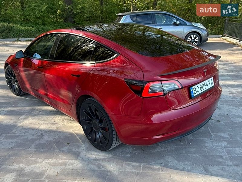 Седан Tesla Model 3 2022 в Тернополе