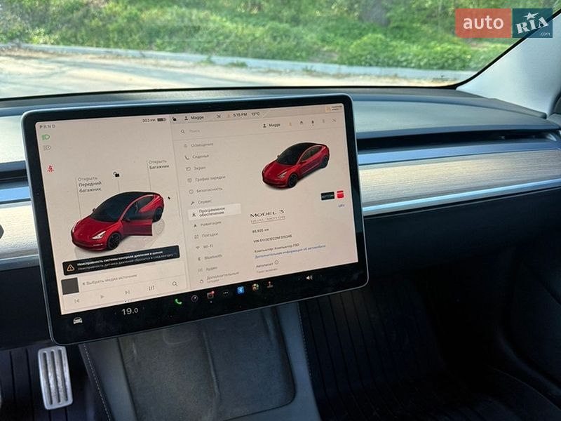 Седан Tesla Model 3 2022 в Тернополе