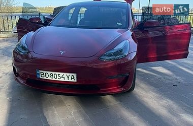 Седан Tesla Model 3 2022 в Тернополе