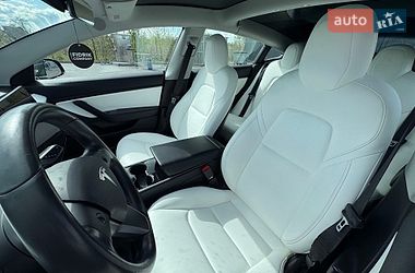 Седан Tesla Model 3 2019 в Днепре
