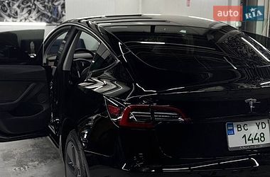 Седан Tesla Model 3 2022 в Львове