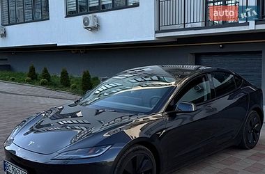 Седан Tesla Model 3 2024 в Львове