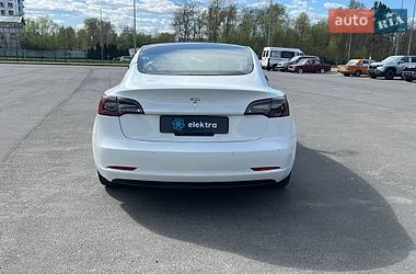 Седан Tesla Model 3 2021 в Львове