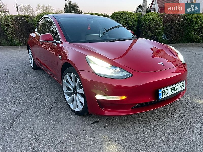 Tesla Model 3 2018