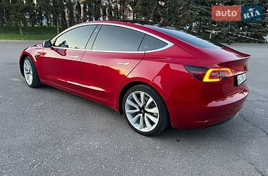 Седан Tesla Model 3 2018 в Тернополе