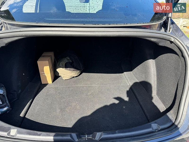 Седан Tesla Model 3 2022 в Киеве