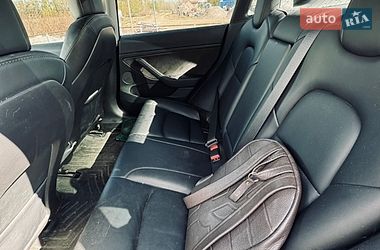 Седан Tesla Model 3 2022 в Киеве