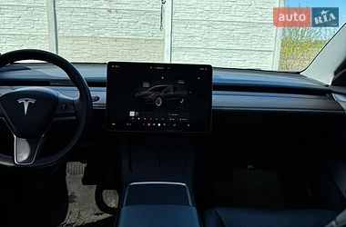 Седан Tesla Model 3 2022 в Киеве