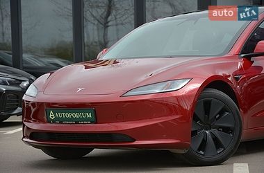 Седан Tesla Model 3 2024 в Киеве