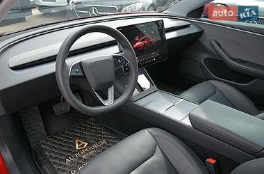 Седан Tesla Model 3 2024 в Киеве