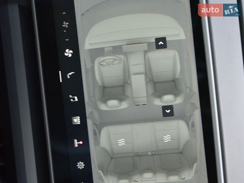 Седан Tesla Model 3 2024 в Киеве