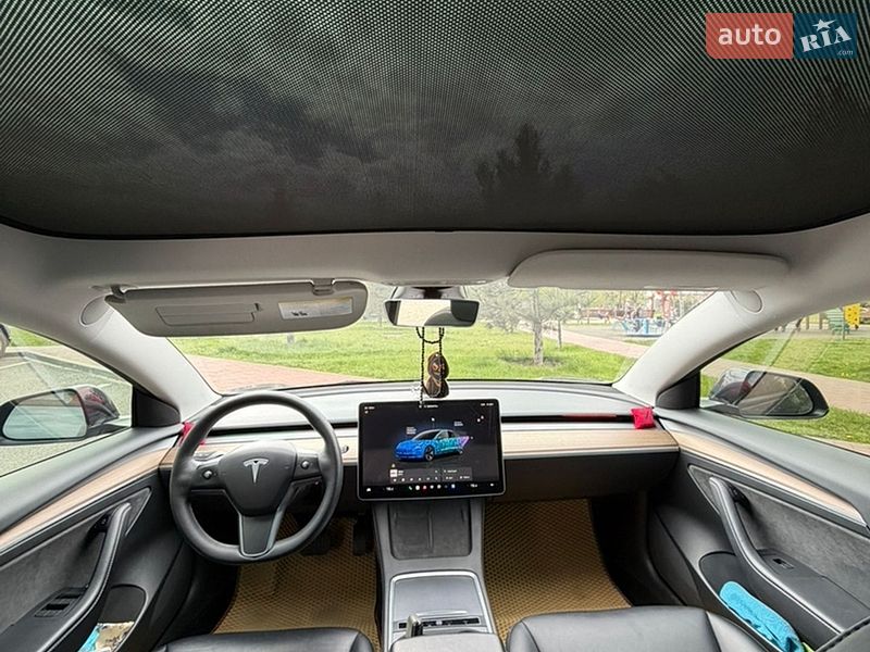 Седан Tesla Model 3 2023 в Кременчуге