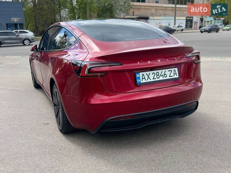 Седан Tesla Model 3 2024 в Харькове