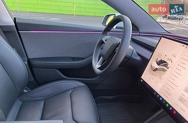 Седан Tesla Model 3 2024 в Киеве