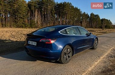 Седан Tesla Model 3 2018 в Вінниці