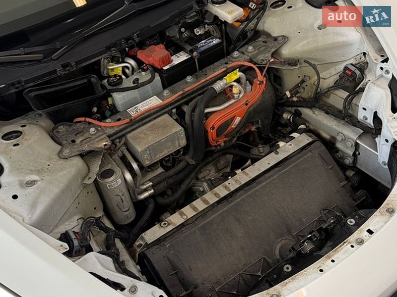 Седан Tesla Model 3 2021 в Чернигове