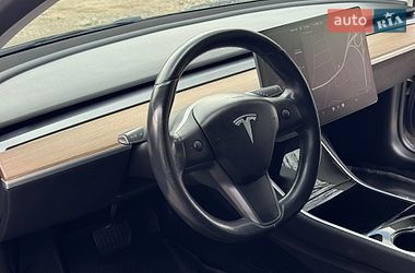 Седан Tesla Model 3 2019 в Харкові